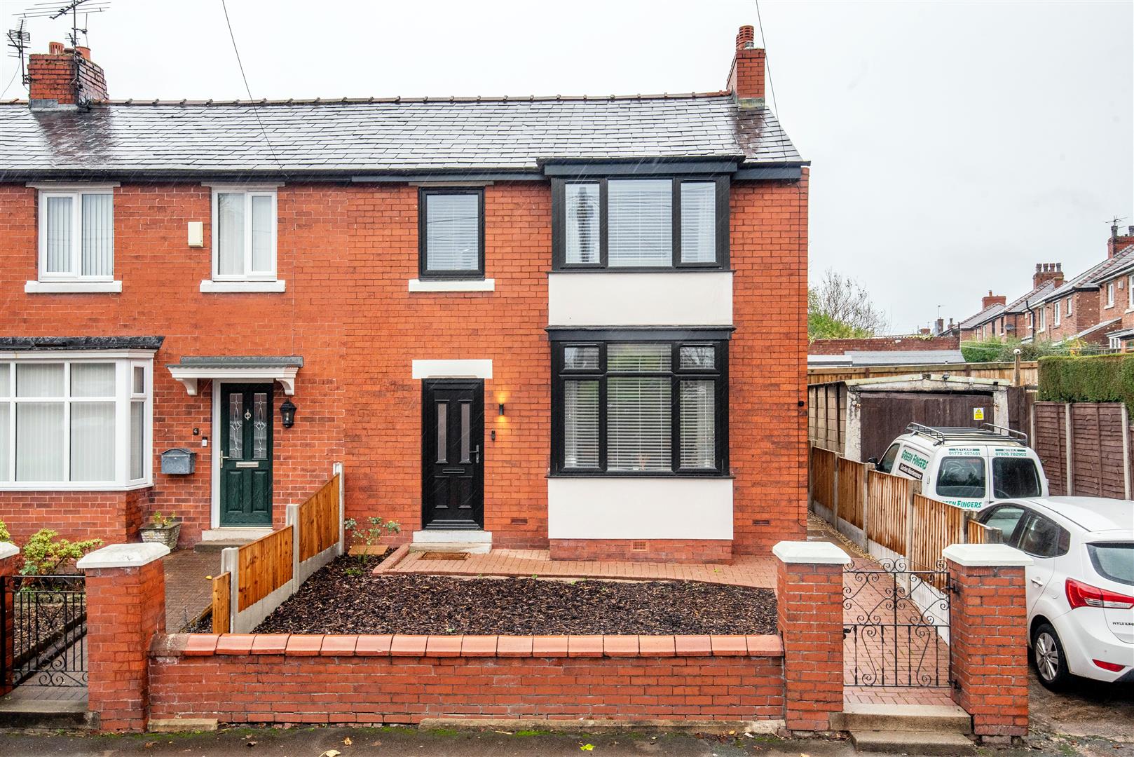 3 bed property in Balshaw Road, Leyland